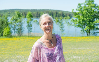 Sju sköna yogapass online, sommaren 2026